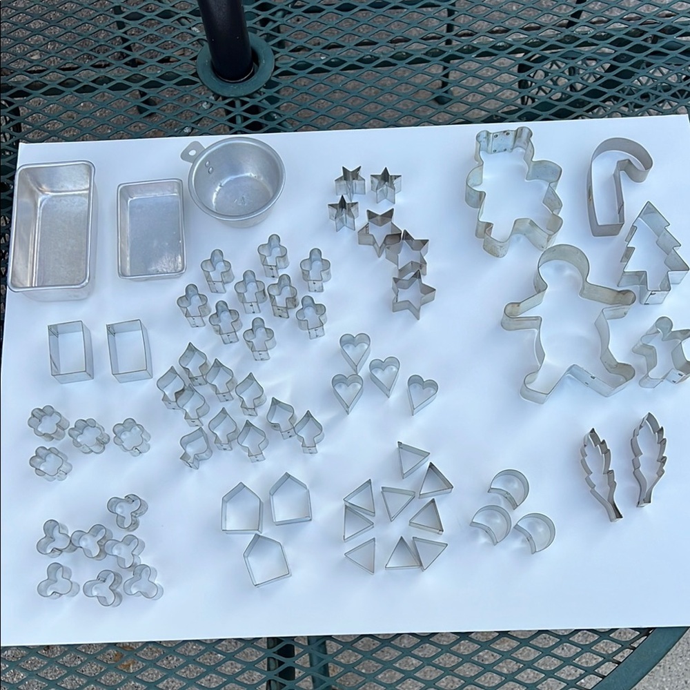 Source Unknown Silver Cookie Cutter Set